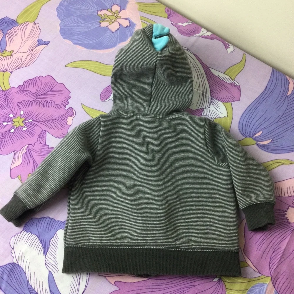 Like New Carter’s Baby Lot 3 Pc Zip-Up hoodies